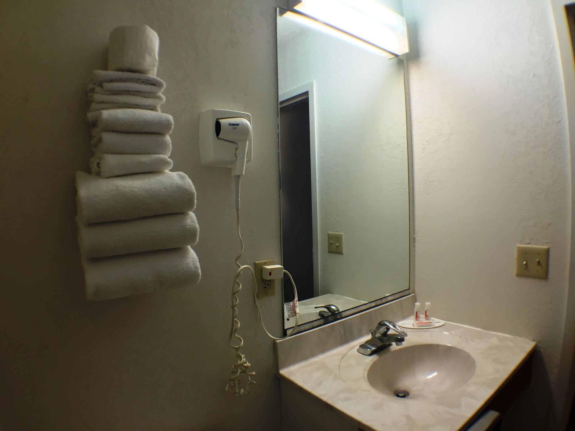 Hotel Super 8 By Wyndham Webster/rochester 2*