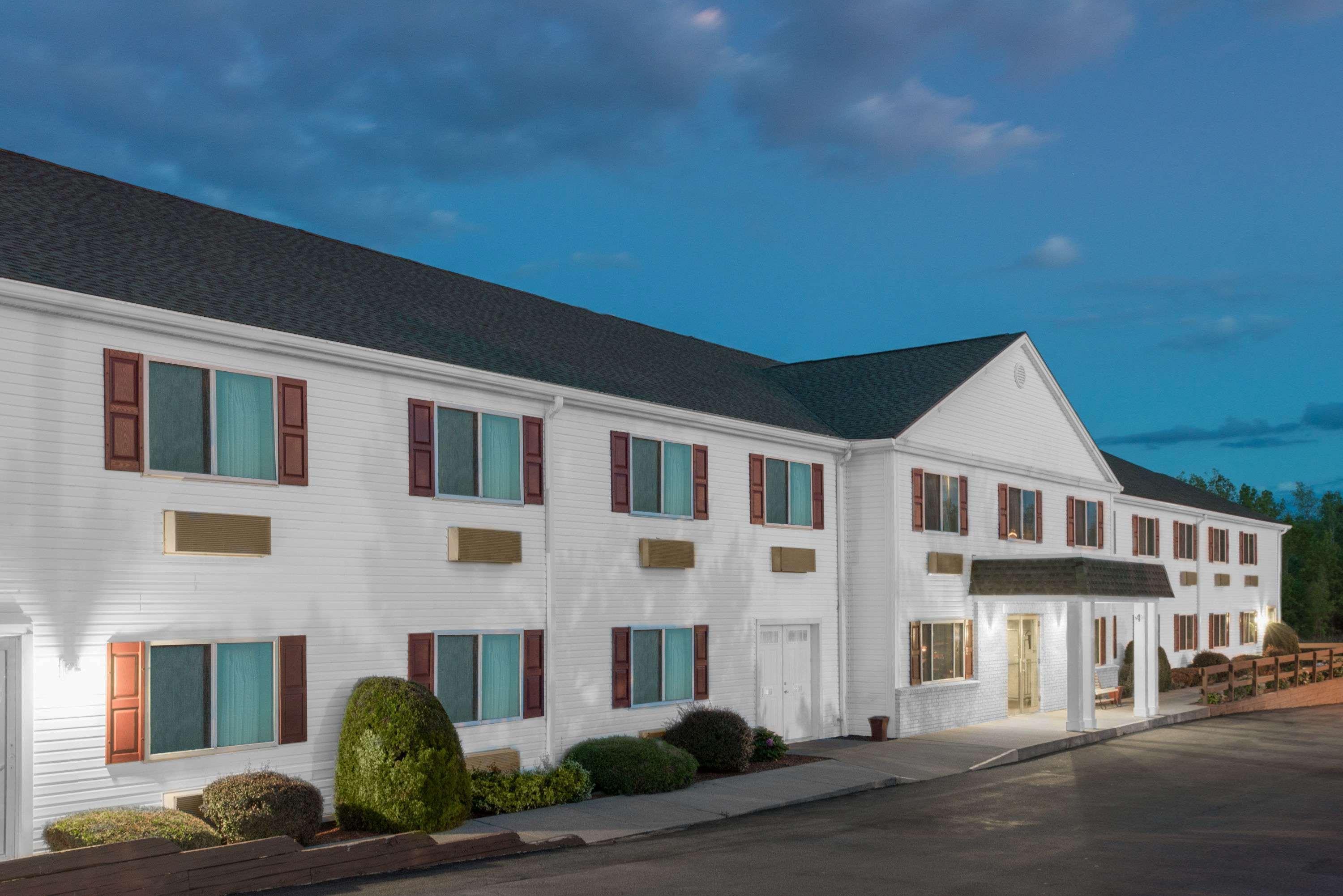 Super 8 By Wyndham Webster/rochester Hotel Webster